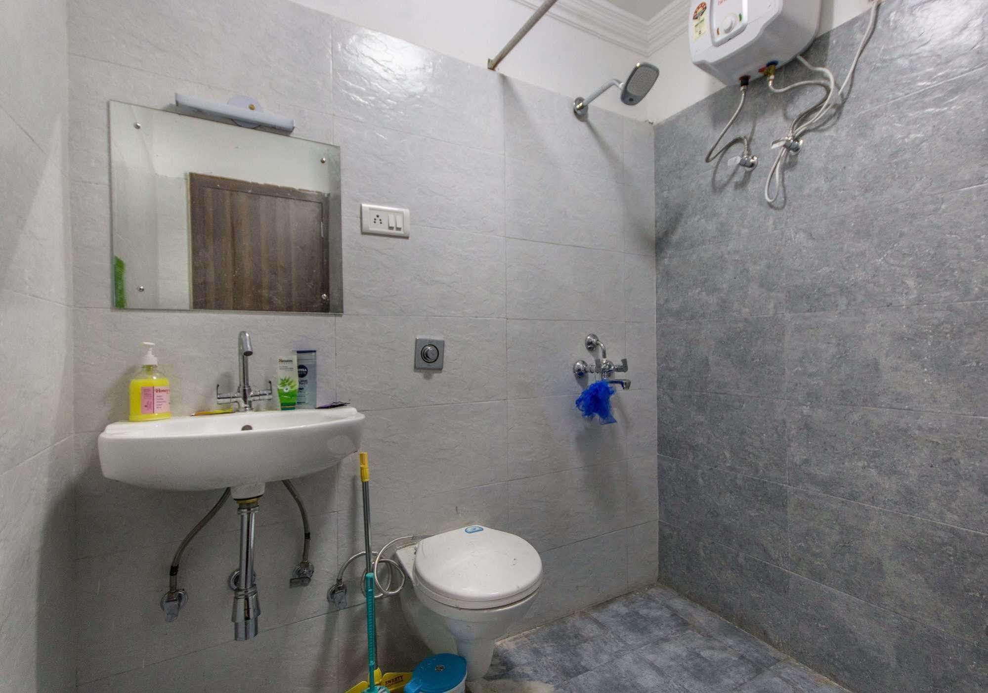 Bunk Hostel Delhi New Delhi Exterior photo